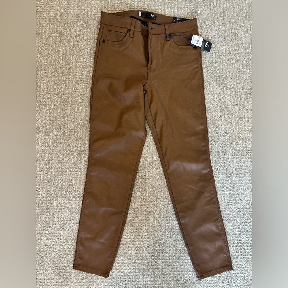 Kut from the Kloth High Rise Donna Fab Ab Ankle Skinny pants in Cognac - size 6